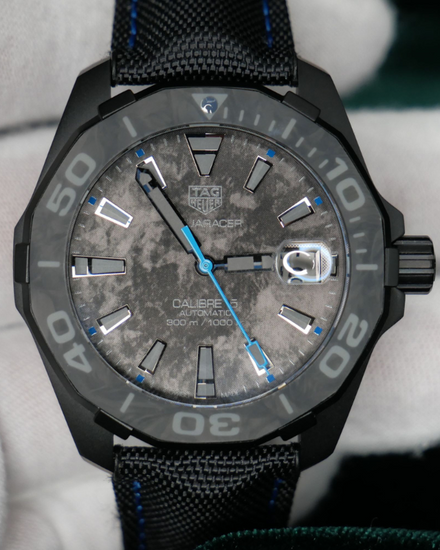 Tag Heuer Aquaracer Carbon Dial Watch for Men - WBD218C.FC6447