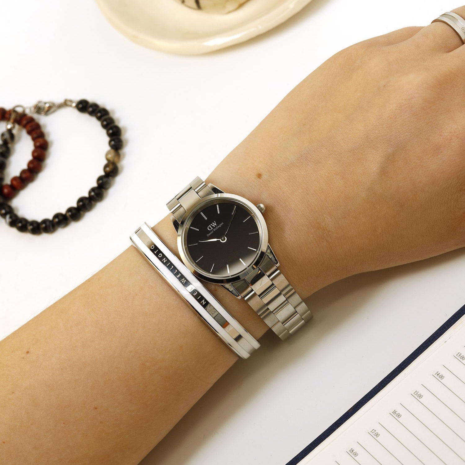 Daniel Wellington Iconic Link Black Dial Silver Steel Strap Watch For Women - DW00100206