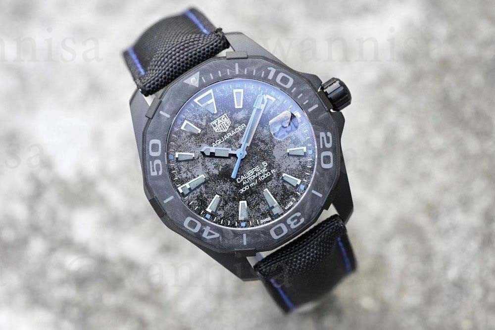 Tag Heuer Aquaracer Carbon Dial Watch for Men - WBD218C.FC6447