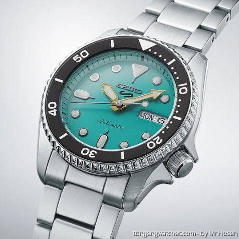 Seiko 5 Sports SKX Midi Automatic Teal Dial Silver Steel Strap Watch For Men - SRPK33K1