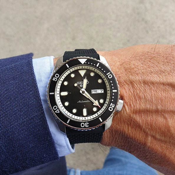 Seiko 5 Sports SKX Automatic Black Dial Black Silicone Strap Watch for Men - SRPD73K2