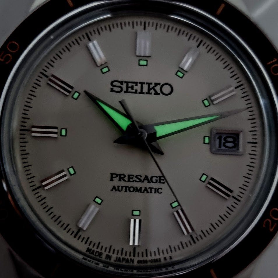Seiko Presage Champagne Dial Silver Steel Strap Watch For Men - SRPH93J1